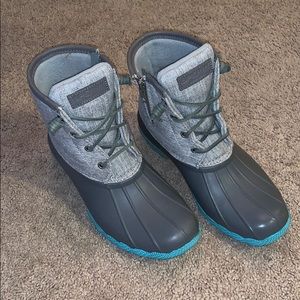 Grey with light blue duck boot